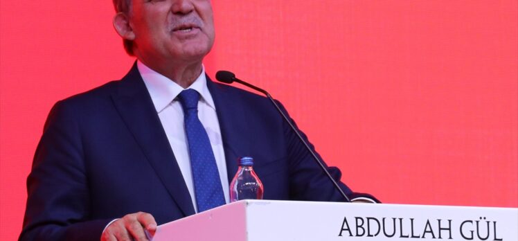 11. Cumhurbaşkanı Gül, Abdullah Gül Üniversitesinin mezuniyet törenine katıldı