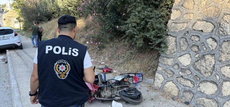 Adıyaman'da otomobille motosiklet çarpıştı, 3 kişi yaralandı