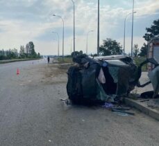 Afyonkarahisar'da devrilen otomobildeki 4 kişi yaralandı