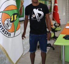 Alanyaspor, Brezilyalı kanat oyuncusu Carlos Eduardo'yu renklerine bağladı