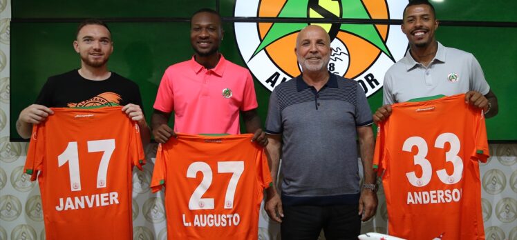 Alanyaspor, Portekiz liginden 3 oyuncu transfer etti