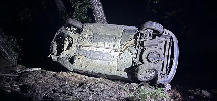 Antalya'da uçuruma yuvarlanan otomobildeki 1 çocuk öldü, 3 kişi yaralandı