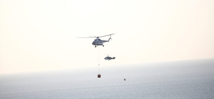 Antalya'nın Kemer ilçesindeki orman yangınına havadan ve karadan müdahale ediliyor