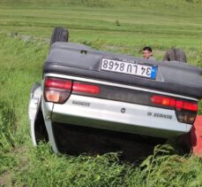 Ardahan'da devrilen otomobildeki 5 kişi yaralandı