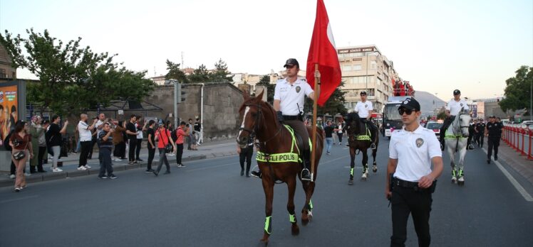 Bakan Özhaseki, Kayseri'de 15 Temmuz etkinliklerinde konuştu: