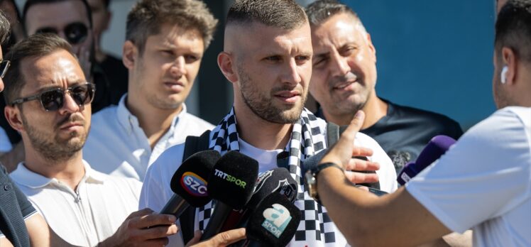 Beşiktaş'ın transfer görüşmelerine başladığı Ante Rebic, İstanbul'a geldi