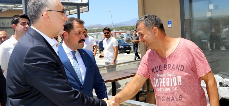 Çalışma ve Sosyal Güvenlik Bakanı Işıkhan, Hatay'da ziyaretlerde bulundu