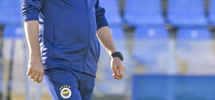 Fenerbahçe, Rusya'da ilk antrenmanını yaptı