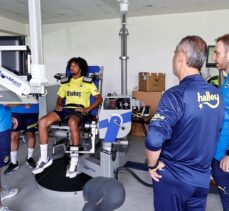 Fenerbahçe'de futbolculara çeşitli testler yapıldı