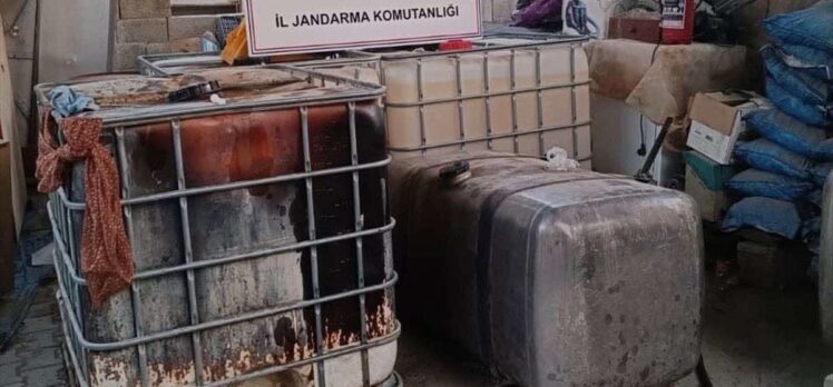 Hatay'da 2 bin litre kaçak akaryakıt ele geçirildi