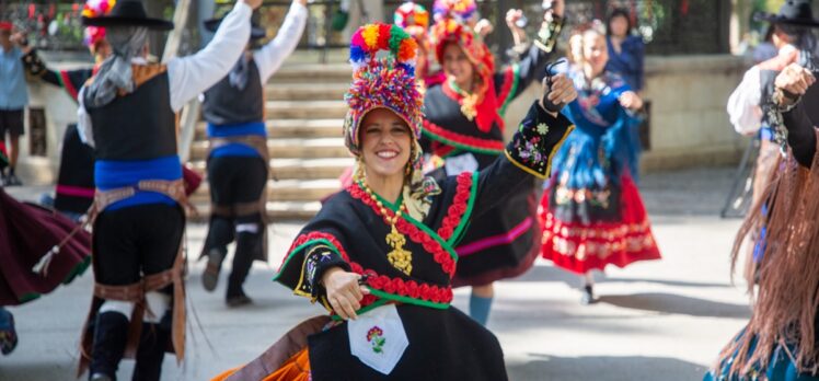 Hırvatistan'ın başkenti Zagreb'de 57. Uluslararası Folklor Festivali başladı