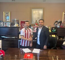 Sivasspor, Emrah Başsan'ı renklerine bağladı