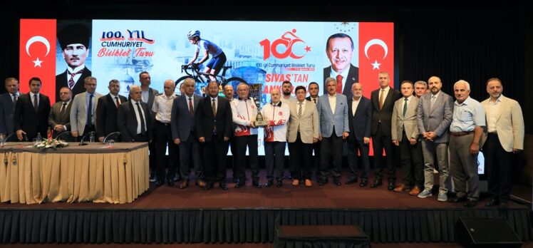 Uluslararası 100. Yıl Cumhuriyet Bisiklet Turu'nun tanıtımı Samsun'da yapıldı