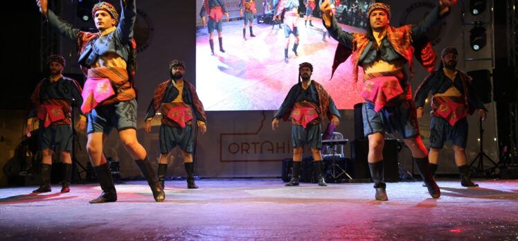 Uluslararası Ortahisar Halk Dansları ve Müzik Festivali düzenlendi