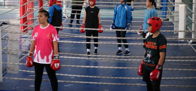 Yıldız Kadın Boks Milli Takımı'nın Kastamonu'daki kampı sürüyor