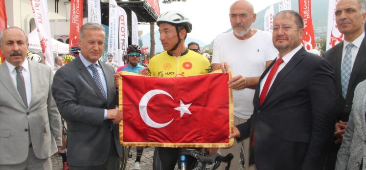 100. Yıl Cumhuriyet Bisiklet Turu'nun Amasya-Havza etabı başladı