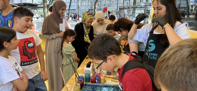 Almanya'da geleneksel ebru sanatı tanıtıldı