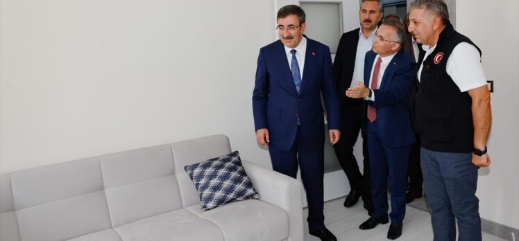 Cumhurbaşkanı Yardımcısı Yılmaz, Gaziantep'te deprem ve çalışmalarına ilişkin konuştu: