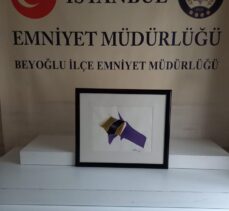 Emekli büyükelçinin evindeki tabloyu satmaya çalışan kişinin, kızı olduğu belirlendi