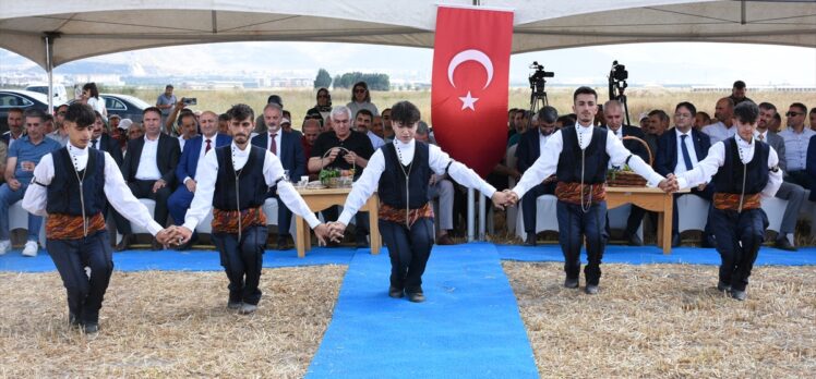 Erzurum'da geleneksel “Hasat Bayramı” yapıldı