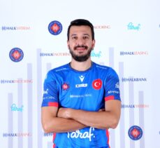 Halkbank Erkek Voleybol Takımı, Aslan Ekşi'yi kadroda tuttu