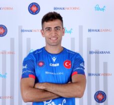 Halkbank Erkek Voleybol Takımı, libero Deniz İvgen ile bir yıl daha devam edecek