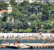 İstanbul'da “eyyam-ı bahur” sıcaklarından bunalanlar sahillere ve parklara akın etti