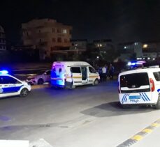 Kocaeli'de kovalamaca sonucu durdurulan araçtan açılan ateşle 1 polis yaralandı