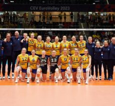 A Milli Kadın Voleybol Takımı, CEV Avrupa Şampiyonası'nda C Grubu'ndaki ilk maçında İsveç'i 3-0 yendi.