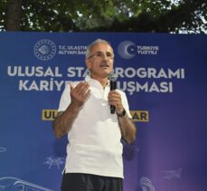 Ulaştırma ve Altyapı Bakanı Abdulkadir Uraloğlu, stajyer öğrencilerle buluştu: