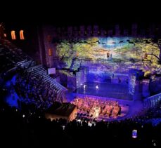 30. Uluslararası Aspendos Opera ve Bale Festivali'nde “Kuğu Gölü” balesi sahnelendi