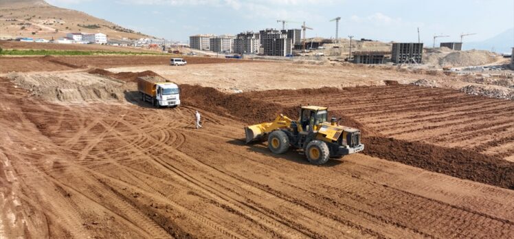 Afşin'de afetzedeler için inşa edilen 3 bin 600 konut kasımda teslim edilecek