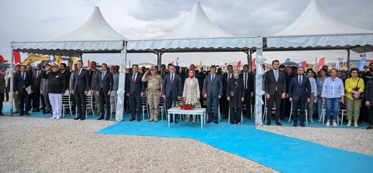 Bakan Göktaş, Van'da Sosyal Hizmet Kampüsü temel atma törenine katıldı: