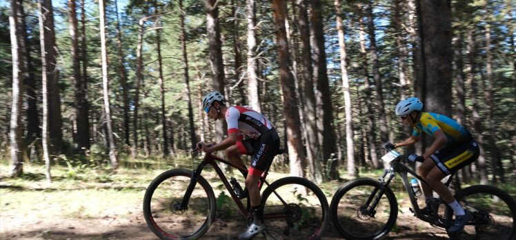 Erzincan'da Dumanlı MTB Cup Dağ Bisikleti Yarışları sona erdi