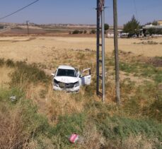 Gaziantep'te hafif ticari araçla otomobil çarpıştı, 3 kişi öldü, 6 kişi yaralandı