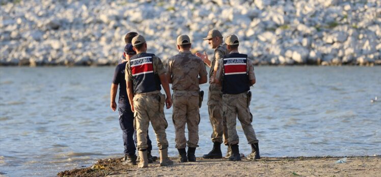 Hatay'da baraj gölünde kaybolan 2 çocuk aranıyor