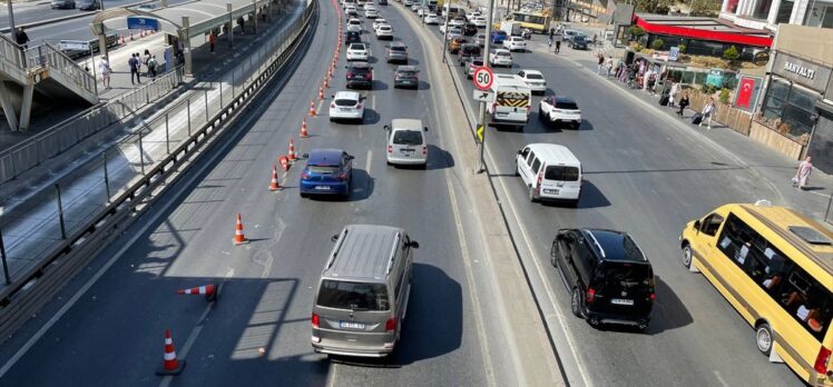 İstanbul'da haftanın ilk günü trafik yoğunluğu yaşanıyor