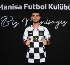 Manisa FK, Kosovalı futbolcu Meriton Korenica'yı transfer etti