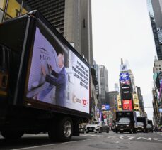 New York'ta dijital ekranlı kamyonetlerle “Türkiye Yüzyılı” tanıtıldı