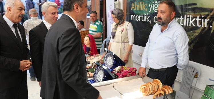 Safranbolu'da zanaatkarlar, kaybolmaya yüz tutan meslekleri yaparak farkındalık oluşturdu