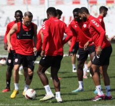 Samsunspor'un santrforu Dimata: “Hedefim Avrupa'nın en iyi forvetlerinden biri olmak”