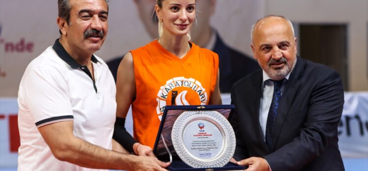 TSYD Kadınlar Voleybol Turnuvası sona erdi