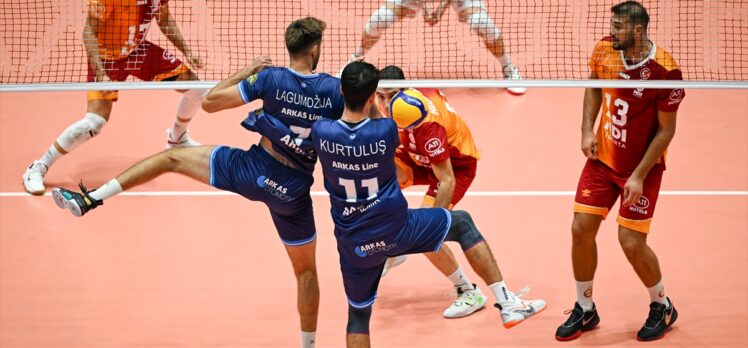 Voleybol: AXA Sigorta Efeler Ligi