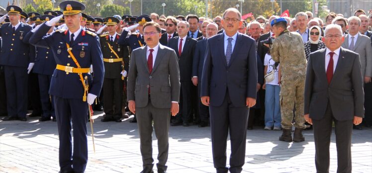 Bakan Özhaseki, Kayseri'de çelenk sunma töreninde konuştu: