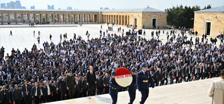 Betek Boya 1350 çalışanı ile Anıtkabir'i ziyaret etti