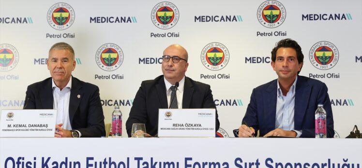 Fenerbahçe Petrol Ofisi Kadın Futbol Takımı'nın yeni sırt sponsoru Medicana oldu