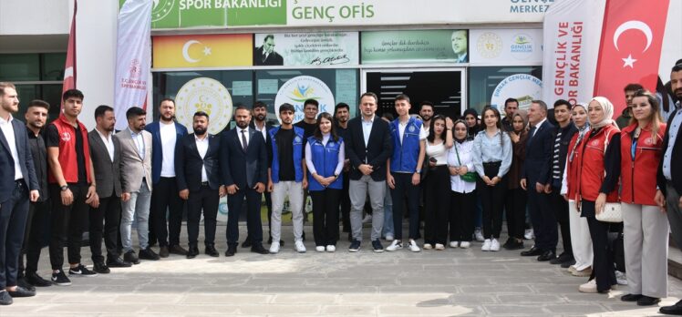 Gençlik ve Spor Bakan Yardımcısı Enes Eminoğlu, Şırnak'ta ziyaretlerde bulundu