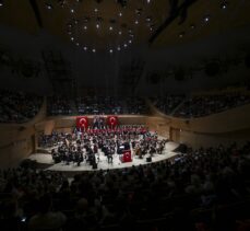 Hacettepe Üniversitesi Senfoni Orkestrası, Cumhuriyet'in 100. yılını CSO'daki özel konserle kutladı