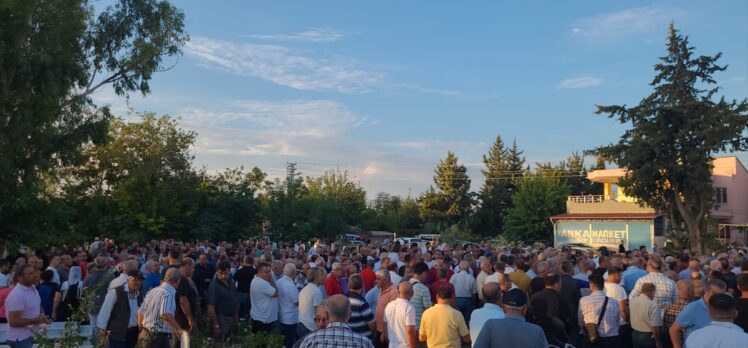 Hatay'da oğlu tarafından öldürülen baba toprağa verildi