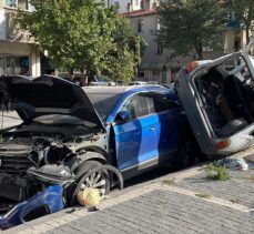 Kayseri'de 2 otomobilin çarpıştığı kazada 2 kişi yaralandı